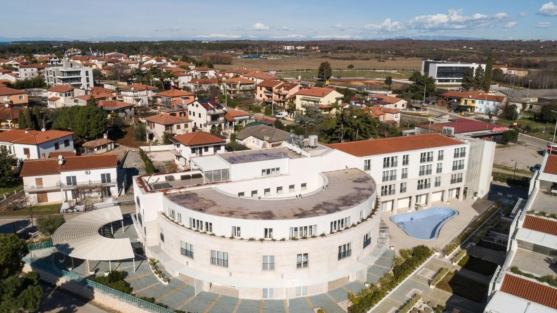 Humagum Sea View Apartment - Garden Palace Umag