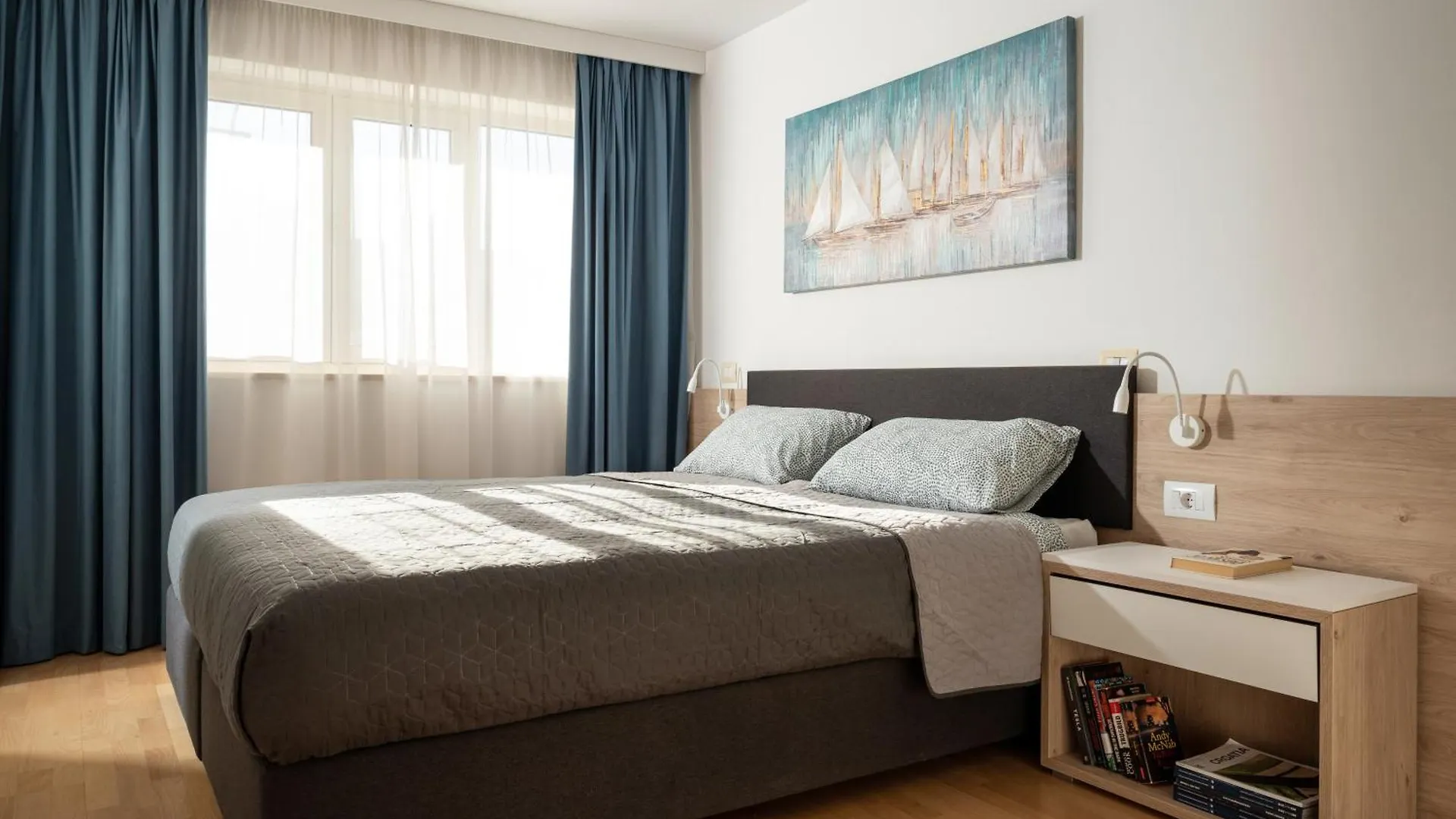 Humagum Sea View Apartment - Garden Palace Umag