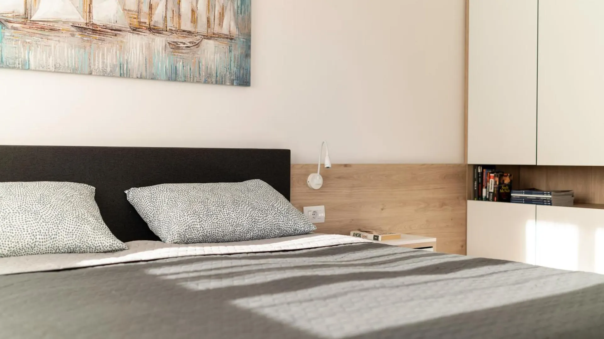 Humagum Sea View Apartment - Garden Palace Umag