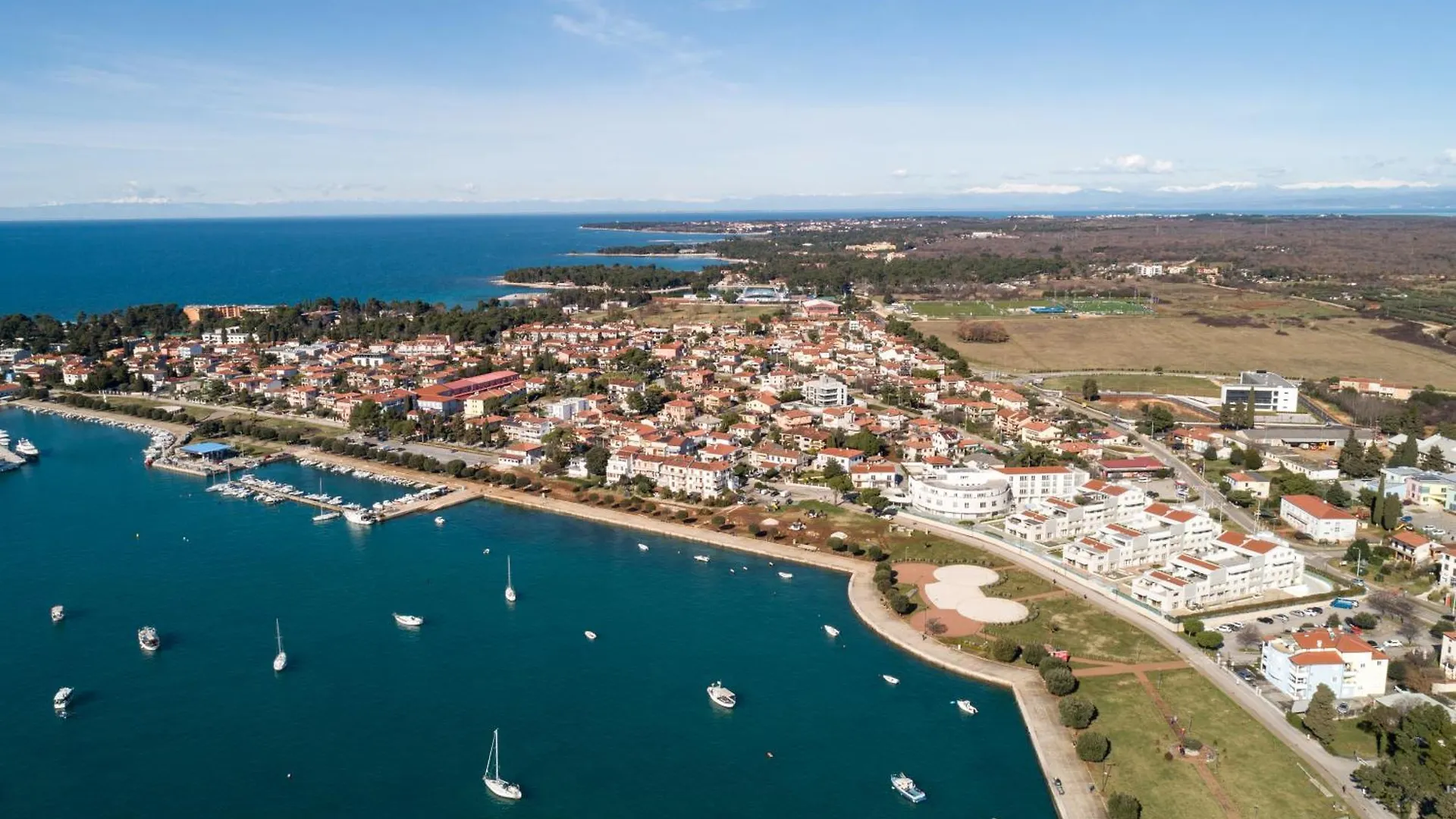 Humagum Sea View Apartment - Garden Palace Umag 0*,